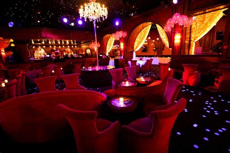 strip tease club paris|Restaurant .